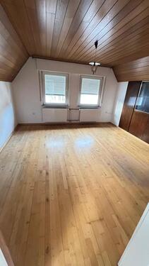 Foto - Egelsbach Gemütliche Dachgeschosswohnung mit neuem Badezimmer