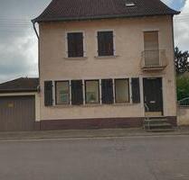 Provisionsfrei:Freistehendes Einfamilienhaus + Garten in Illingen