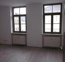 Schöne helle 3 Zimmer Wohnung, 1. OG, Küche mit Fenster, 75 qm - Oelsnitz (Vogtland)