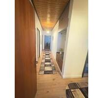 Wohnung zu vermieten - 1.200,00&nbsp;EUR Kaltmiete, ca.&nbsp; 90,00&nbsp;m&sup2; in Schonungen (PLZ: 97453) Forst