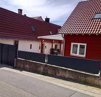Zwei Wohneinheiten in Edenkoben - Altbau vermietet, Anbau frei