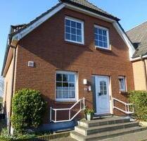 Doppelhaus-Hälfte zu verkaufen - 299.000,00&nbsp;EUR Kaufpreis, ca.&nbsp; 114,00&nbsp;m&sup2; in Bremervörde (PLZ: 27432)