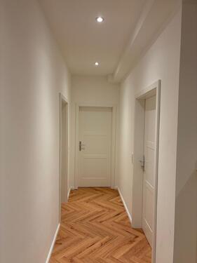 Foto - Neusanierung - schöne Wohnung - 670,00&nbsp;EUR Kaltmiete, ca.&nbsp; 70,00&nbsp;m&sup2;