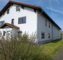 Mehrfamilienhaus mit 2 Lagerhallen in Allendorf Eder - Marburg