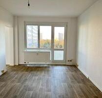 Sanierte 2-Raum-Wohnung mit Balkon - Dessau-Roßlau