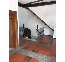 Große sanierte Dachgeschosswohnung in Bad Neustadt zu vermieten - Bad Neustadt an der Saale