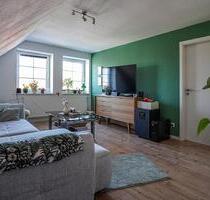 Charmante 3-Zimmer-Dachgeschosswohnung – hell und modern! - Upgant-Schott