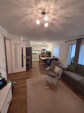 Foto - Stilvolle 4-Zimmer-Etagenwohnung am Ortsrand von Parsdorf