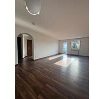 Helle 3,5-Zimmer-Wohnung - 200 m von U-Bahn-Haltstelle entfernt - Nürnberg Sankt Leonhard