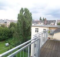 DACHGESCHOSS-TRAUM mit BALKON und PARKETTBODEN - Chemnitz Kapellenberg