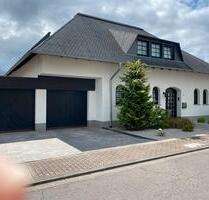 Schöne Villa im Raum Saarlouis - 525.000,00&nbsp;EUR Kaufpreis, ca.&nbsp; 396,00&nbsp;m&sup2; in Schwalbach (PLZ: 66773)