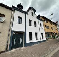 Drei Familien Haus Zu Verkaufen Im Völklingen Zentrum