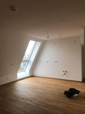 Foto - 2 Zimmer Dachgeschoßwohnung zur Miete in Leipzig