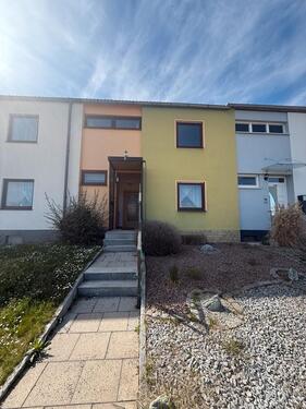 Foto - Reihenmittelhaus mit Terrasse und Garage Geldersheim