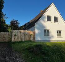 Geräumiges Haus 165 Qm auf 2300 Qm Grundstück mit Bauplatz - Bremen Blumenthal