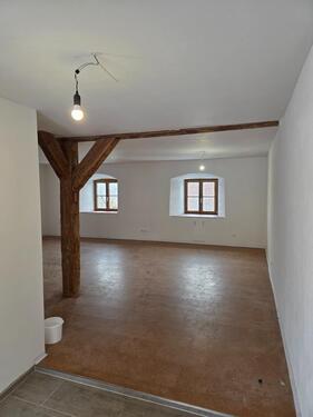 Foto - Loft-Feeling Nähe A9: Große 2-Zimmer-Wohnung (87m²) – Erstbezug