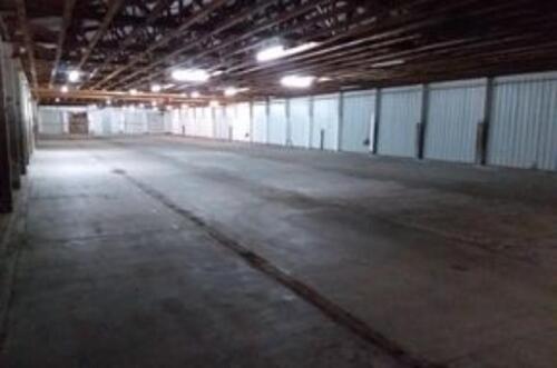 Foto - Lager, Lagerhalle, Gewerbehalle, Produktionshalle