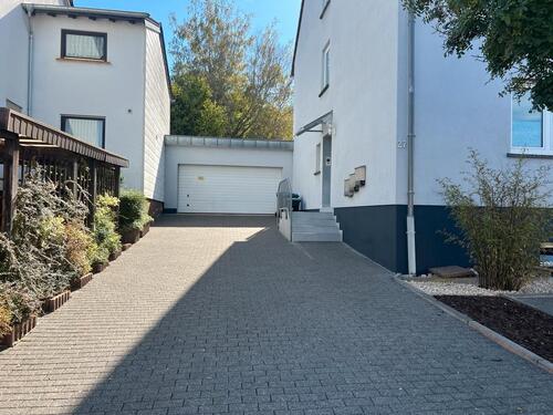 Foto - 12 Zimmer Doppelhaushälfte in Schwalbach