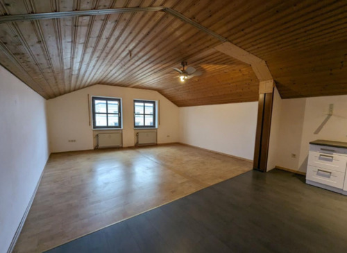 Foto - Modernes 1-Zimmer-Apartment im Herzen von Tann – mit StellplatzCarport