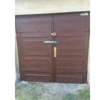 Geräumige Garage mit zusätzlichem Stauraum in Schleditz - Rositz