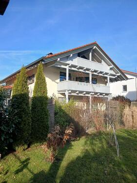 Foto - Helle und geräumige 4-Zimmer Maisonette-Wohnung mit 2 Balkonen