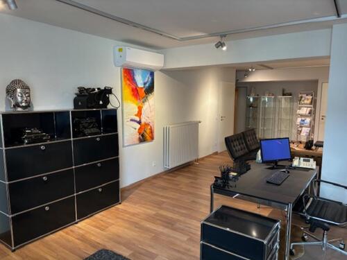 Foto - Attr. Etage für Praxis, Büro od. Wohnen – 160 qm in zentrale Lage