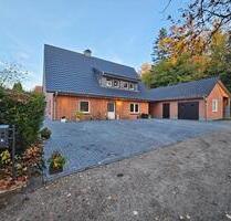 Moderne 3-Zi-Erdgeschosswohnung mit großem Garten, Doppelterrasse - Walsrode
