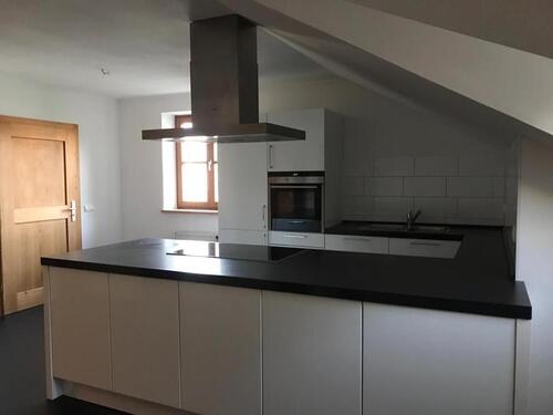 Foto - Hellegroßräumige 2-Zimmer DG-Wohnung ab 1.7 oder früher