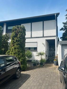 Foto - 7 Zimmer Doppelhaushälfte zum Kaufen in Rüsselsheim am Main