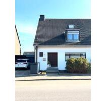 Moderne vollständig sanierte Doppelhaushälfte- 160qm auf 5Zimmer - Mönchengladbach West
