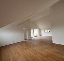 Exklusive 3,5-Zimmer Wohnung mit Loggia und 138qm Wohnfläche - Engelskirchen