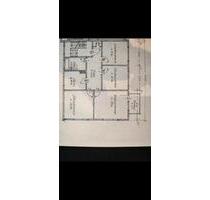 4 Zimmer Wohnung mit Balkon - 1.200,00 EUR Kaltmiete, ca.  90,00 m² in Marburg (PLZ: 35041) Marbach