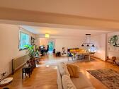 Foto - Große Wohnung mit Garten in zentraler Lage (WG geeignet)