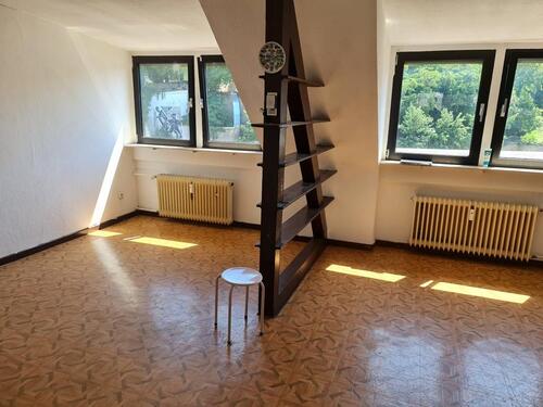 Foto - Alt-Saarbrücken Nähe HTW: 3 ZKB 4. OG (DG)