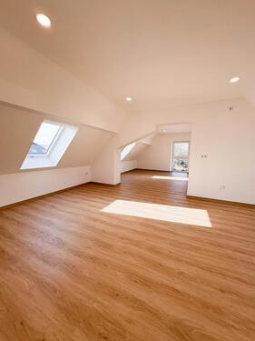 Foto - 2 Zimmer Dachgeschoßwohnung in Estenfeld