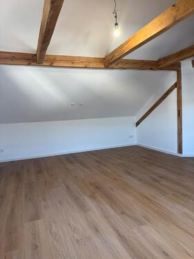 Foto - 2 Zimmer Dachgeschoßwohnung zur Miete in Kleinwallstadt