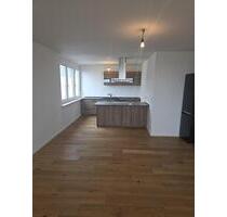 Stilvolle Wohnung zu Vermieten - 2.000,00 EUR Kaltmiete, ca. 135,00 m² in Reutlingen (PLZ: 72768) Altenburg Stilvolle Wohnung zu Vermieten - 2.000,00 EUR Kaltmiete, ca. 135,00 m² in Reutlingen (PLZ: 72768) Altenburg