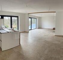 Lichtdurchflutete 4 Zimmer Wohnung zentral in Limbach - Kirkel