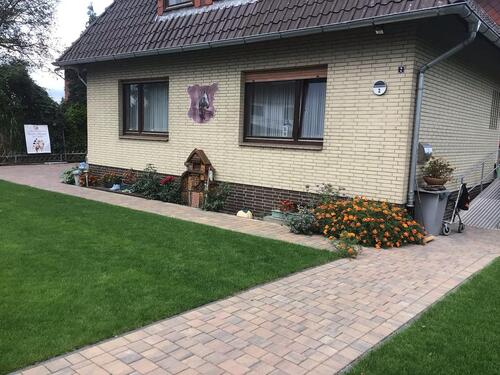 Foto - BEHINDERTES … E F H + Bungalow ,,, nahe Uelzen