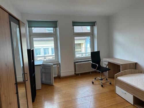 Foto - Möblieret 3er WG Zimmer 21m2 2.OG mit Süd Balkon