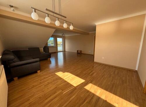 Foto - 4 Zimmer Dachgeschoßwohnung zur Miete in Altenbeken