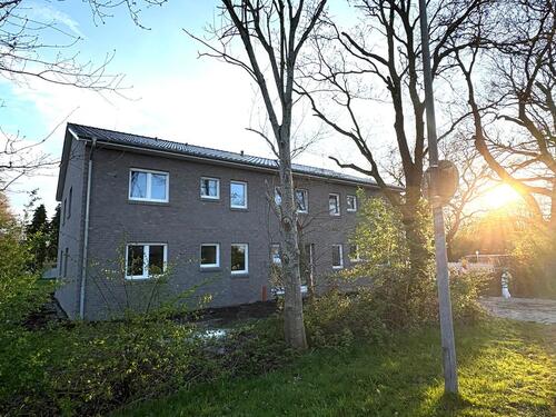 Foto - Moderne 3-Zimmer-Neubauwohnung im 1.OG mit Balkon in Ihrhove