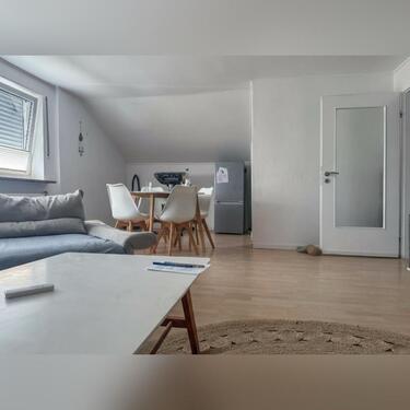 Foto - Schöne 3 Zimmer Wohnung mit Garten, Stellplatz und Einbauküche