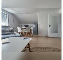 Schöne 3 Zimmer Wohnung mit Garten, Stellplatz und Einbauküche - Ingolstadt