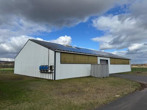 Foto - 2 Hallen zu vermieten - 3.200,00&nbsp;EUR Kaltmiete, ca.&nbsp; 2,50&nbsp;m&sup2;