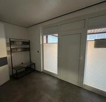 Doppelhaushälfte - 2.300,00&nbsp;EUR Kaltmiete, ca.&nbsp; 155,00&nbsp;m&sup2; in Henstedt-Ulzburg (PLZ: 24558)