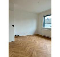 Erstbezug! Frisch sanierte 2,5-Zimmer-Wohnung mit Balkon - Castrop-Rauxel