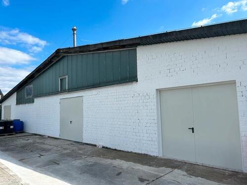 Foto - Einstellplatz für Motorräder PKW Hallen-Garage mit Lagerfläche