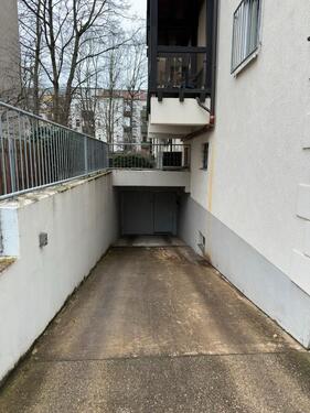 Foto - KfZ Stellplatz (Duplexparker) in Reudnitz ab sofort Verfügbar!