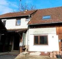 Freistehendes EFH in Remchingen-Nöttingen zum Renovieren, VHB!